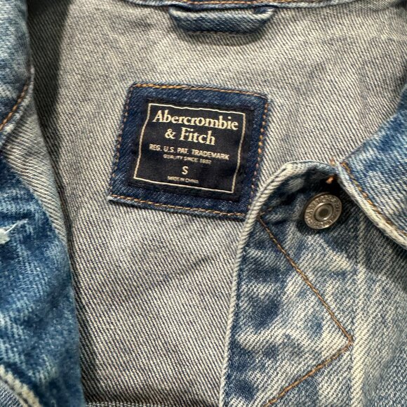 Abercrombie Blue Denim Cropped Jacket Vintage Size Small - Picture 2 of 4